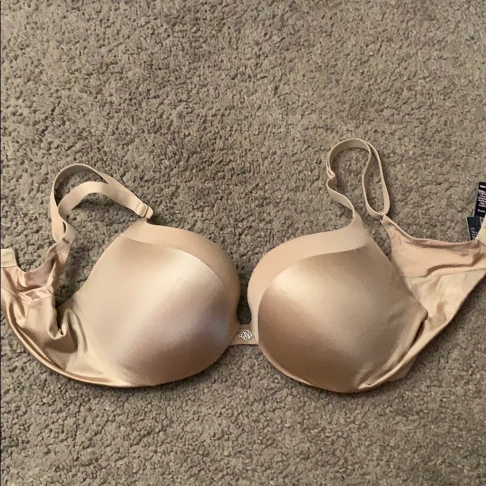 Victoria Secrets obsessed bra